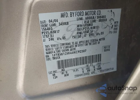 2004 Ford F-150 Xlt z USA, uszkodzony, nr VIN 1FTRW12W44KC92307